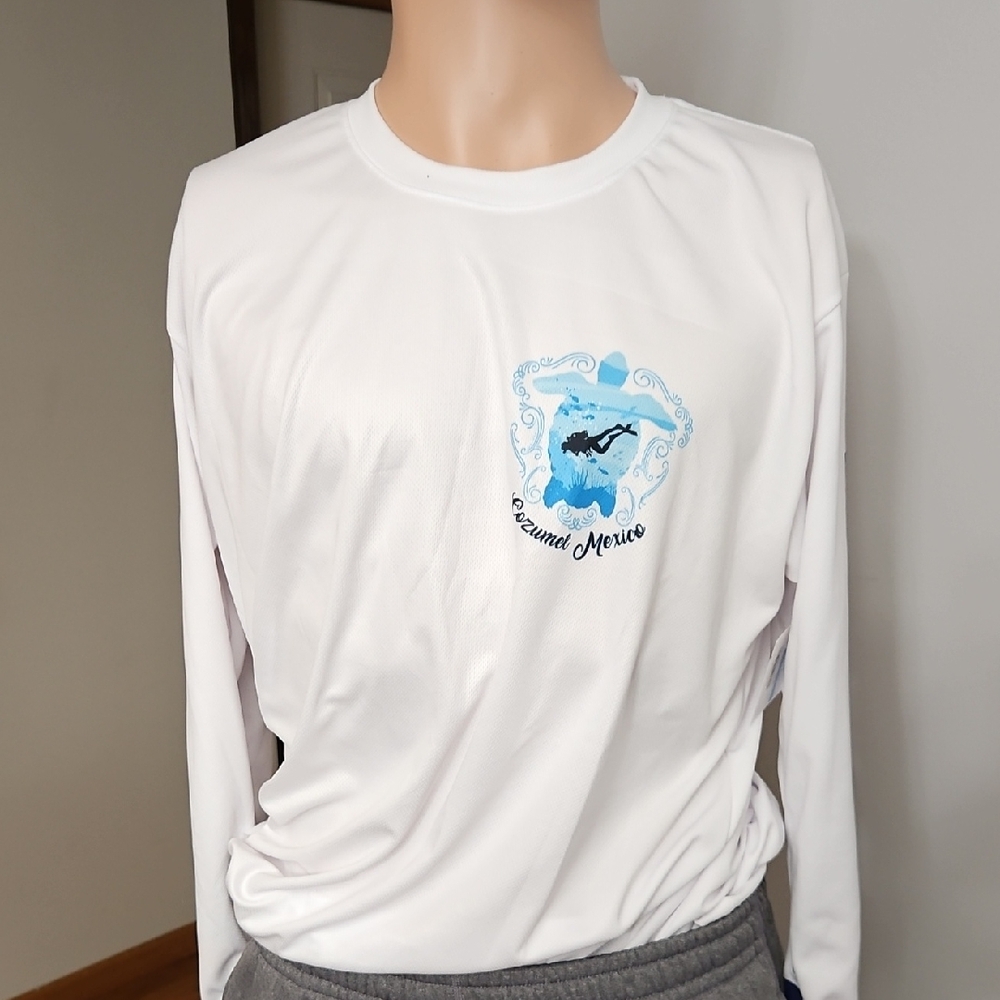 LOT - Swim Shirts From Cozumel, Mexico, 3 L & 1 M Set